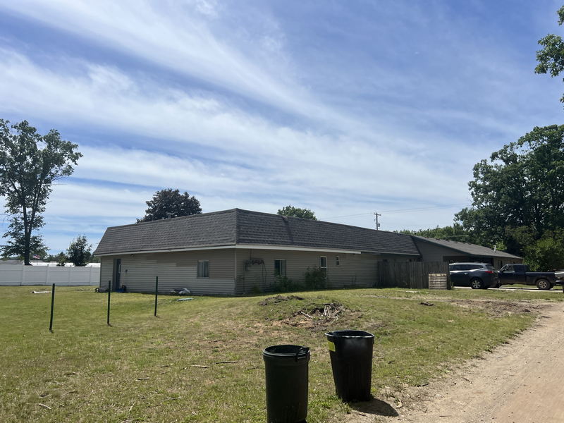 Land of Lakes Motel - June 15 2024 Photo (newer photo)